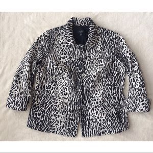 Talbots petites white animal cheetah print blazer